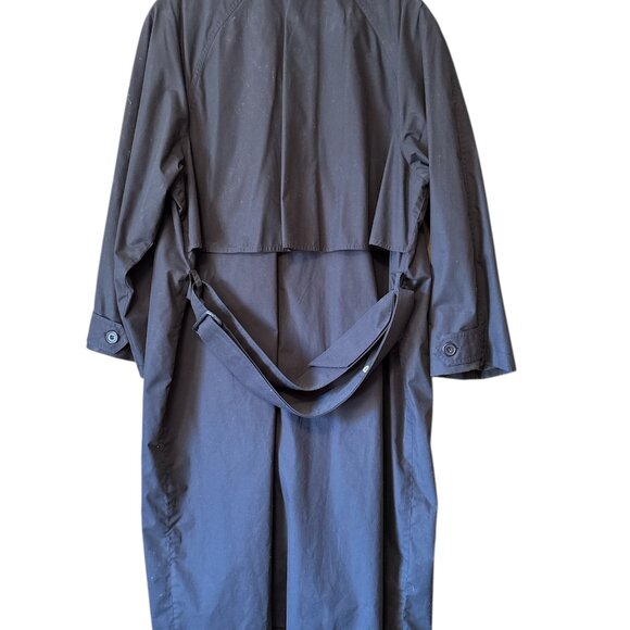 London Fog Ladies Black Raincoat with Belt and Zip In Liner Size 12R - Picture 8 of 12